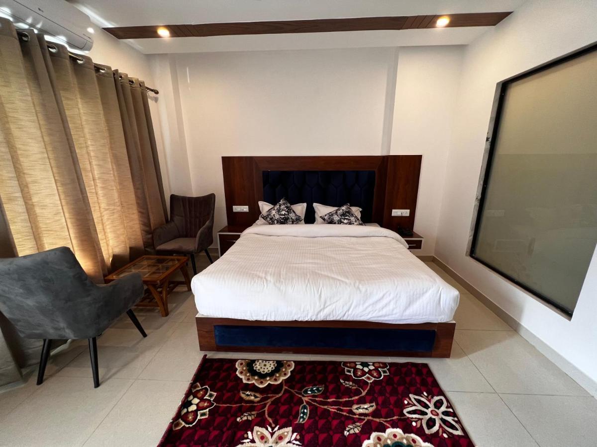 Hotel Himalayan Heritage Sarāhan エクステリア 写真